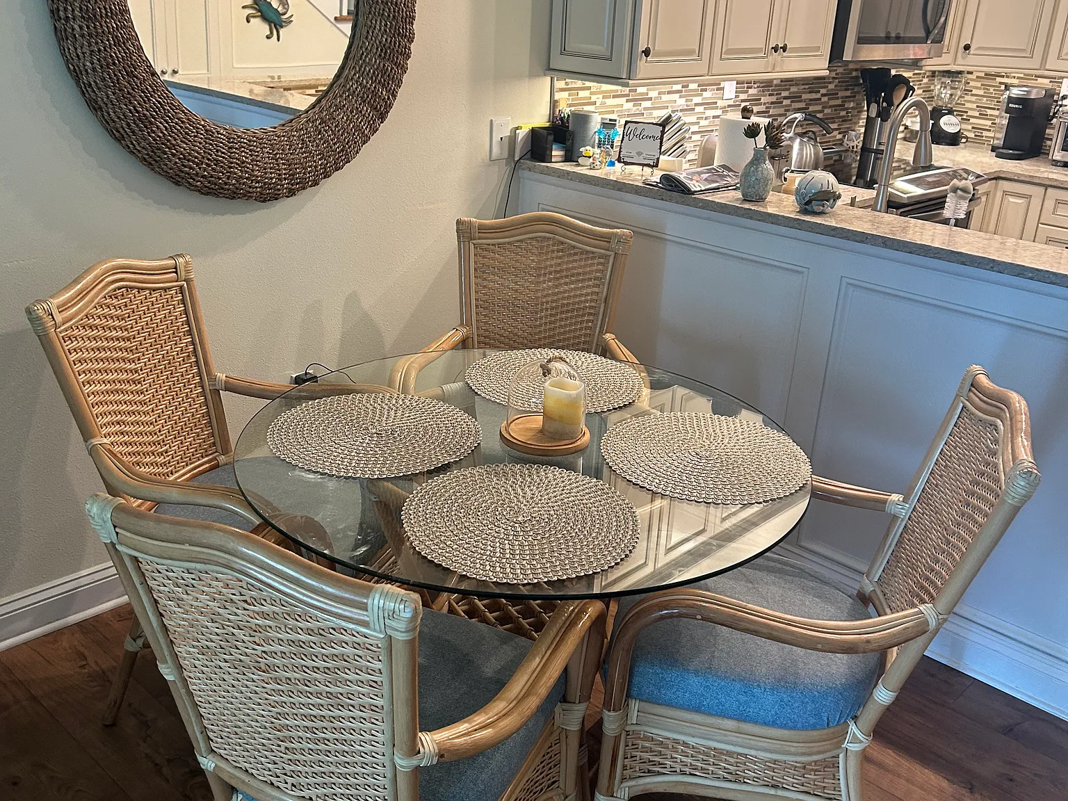 2 bed, 1045 sqft, $2,200 — Photo 4