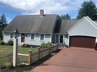 25 Maple Ave, Atkinson, NH 03811