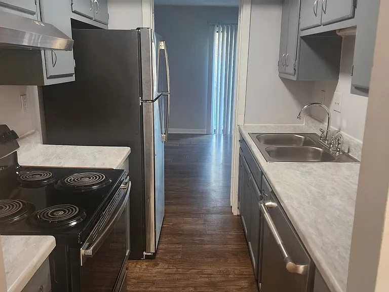 6572 Sleepy Hollow Ln — Photo 6