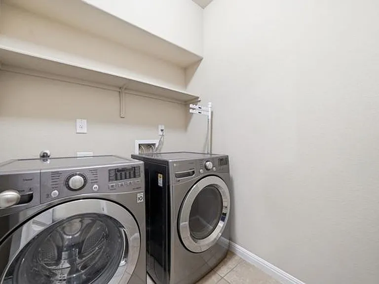 613 Longhorn Cavern Rd — Photo 33