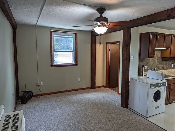 5th image of 33 Myrtle St #3