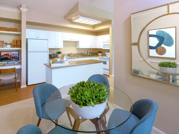 Monte Vista Apartment Homes