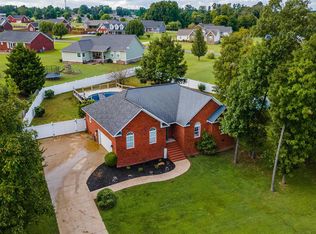 217 Creek Dr, Rainsville, AL 35986