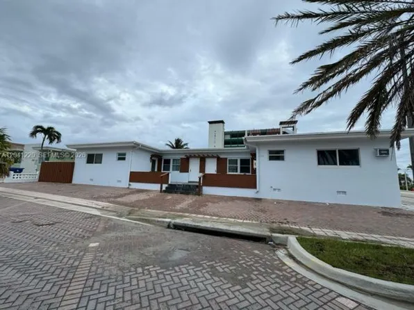 338 Roosevelt St #1001, Hollywood, FL 33019