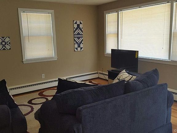 3rd image of 150 Hillcrest Ave