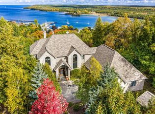 4160 Bluff Cir, Fish Creek, WI 54212