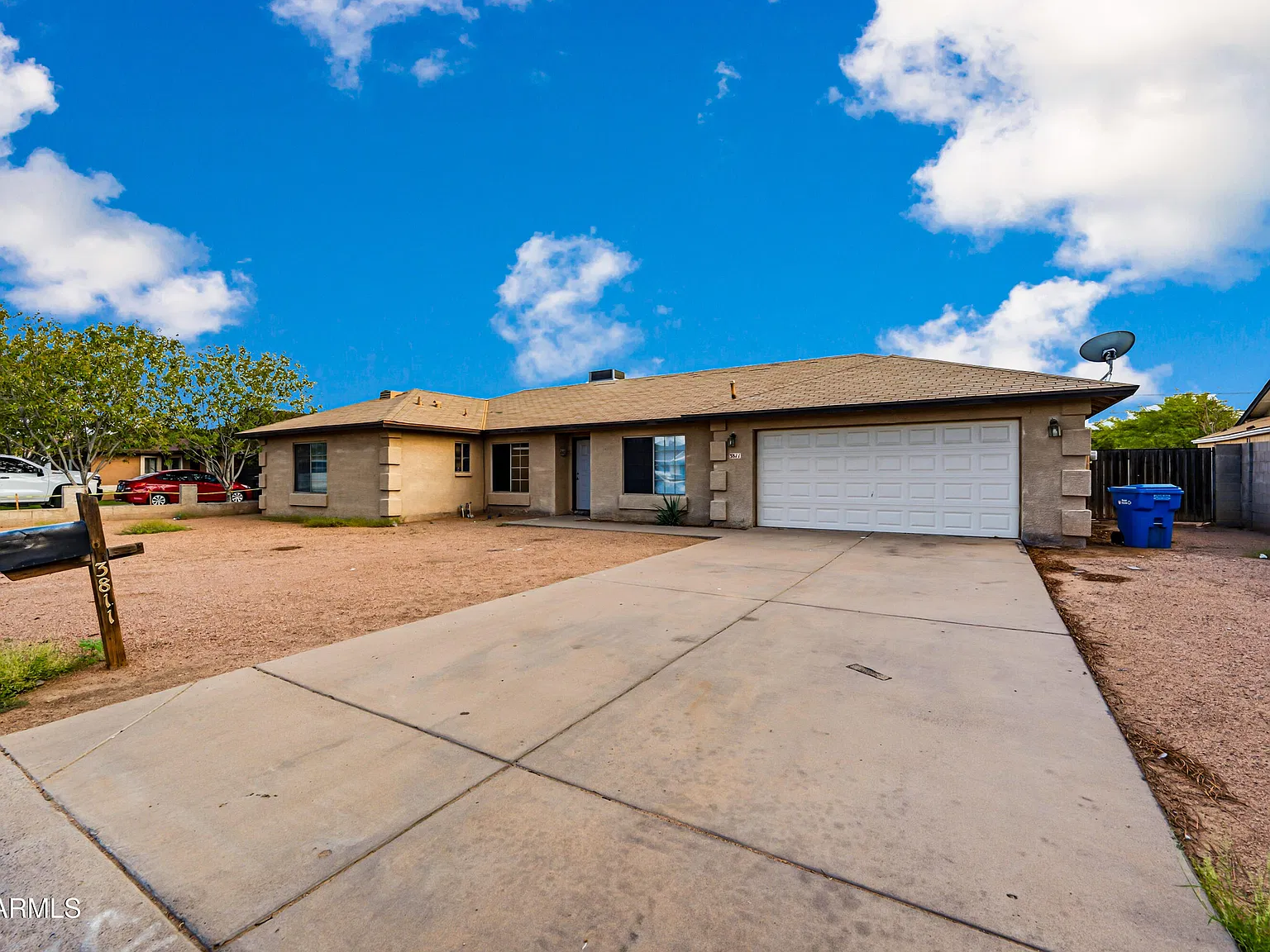 4 bed, 2.0 bath, 1511 sqft, $2,095 — Photo 2