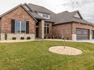 844 E Edenmore Cir, Nixa, MO 65714