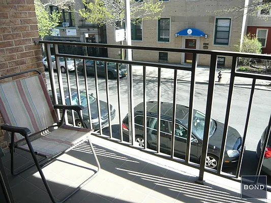 Rented by Bond New York | media 8