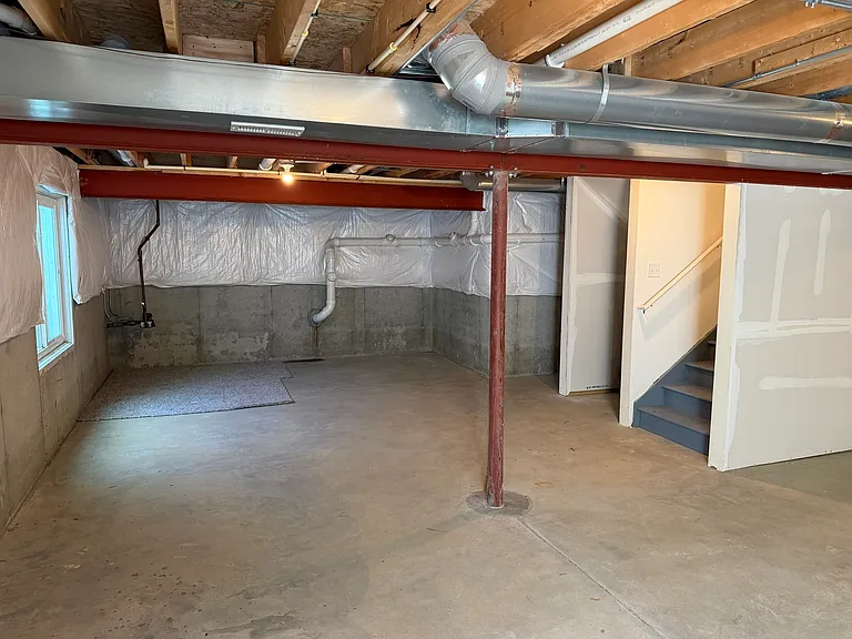 345 Hemlock Ln — Photo 15