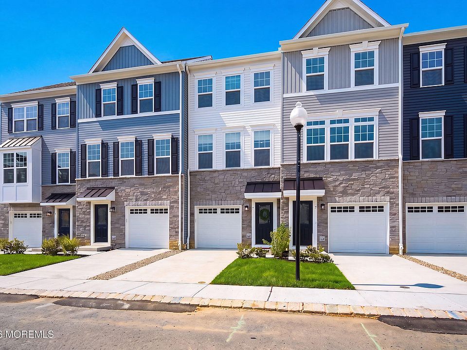 1st image of 5 Pelham Lane