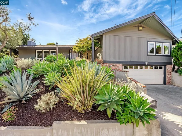 142 Sequoyah View Dr, Oakland, CA 94605