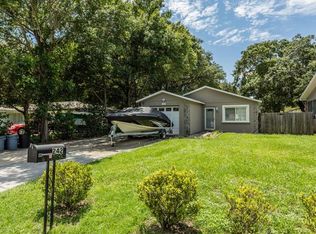 242 69th St N, Clearwater, FL 33764