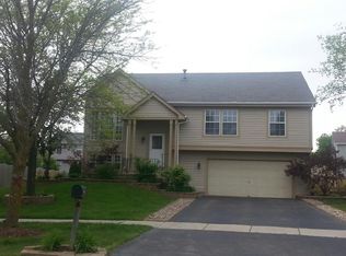 191 Clifton Ln, Bolingbrook, IL 60440