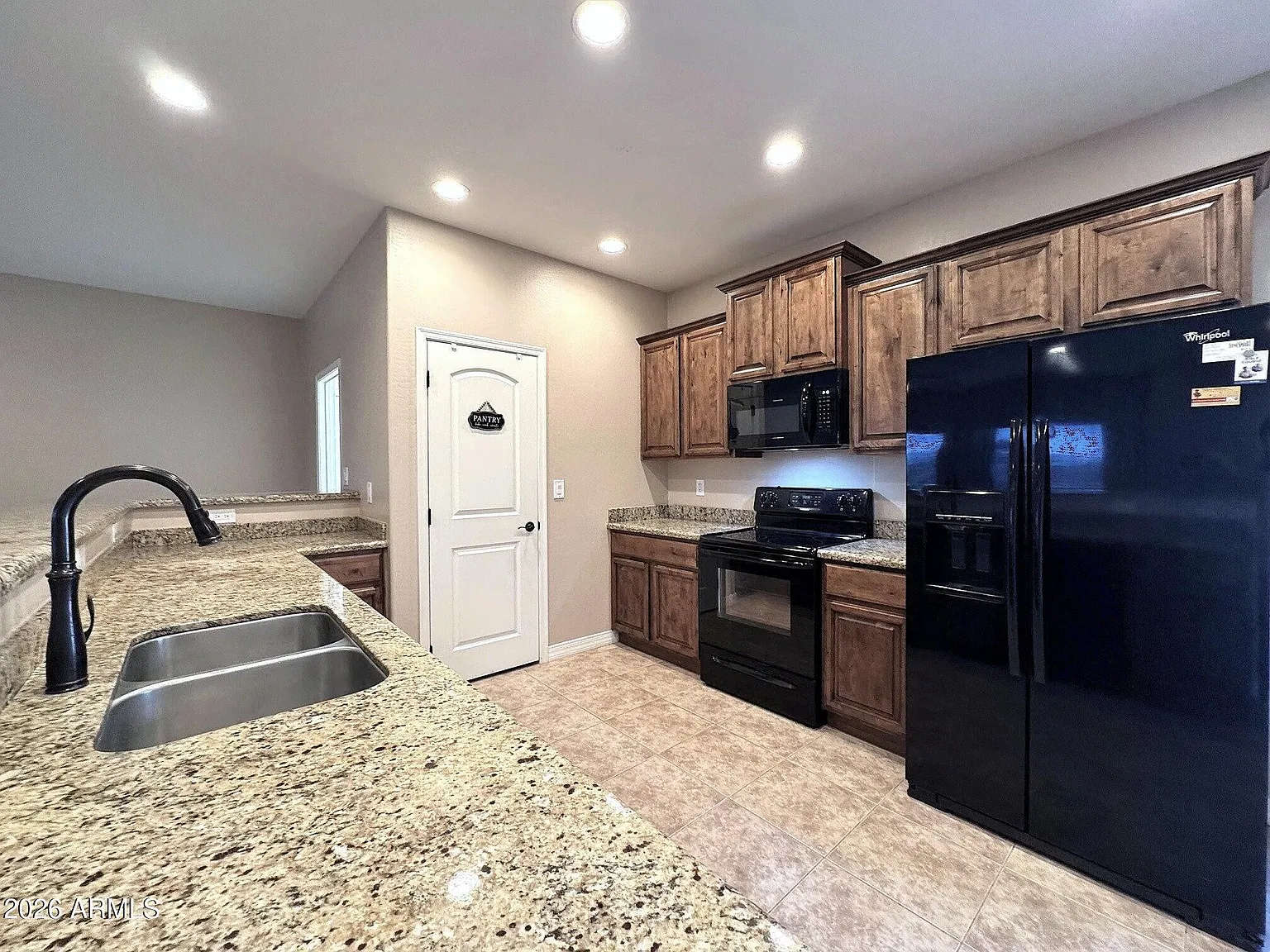 3 bed, $2,500 — Photo 3