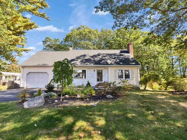 157 Woodcrest Court, Manchester, NH 03109