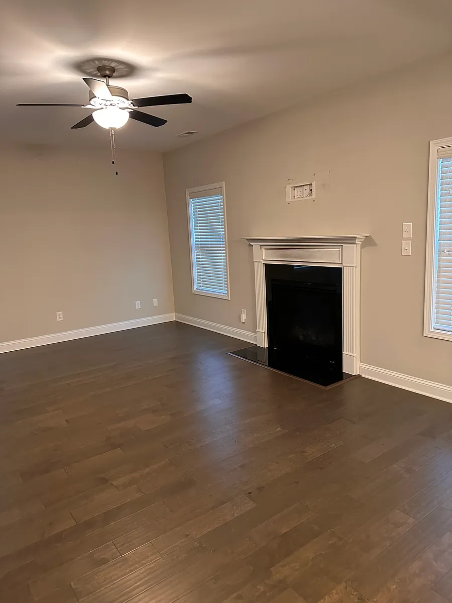 Building Photo - 325 Gadson Dr