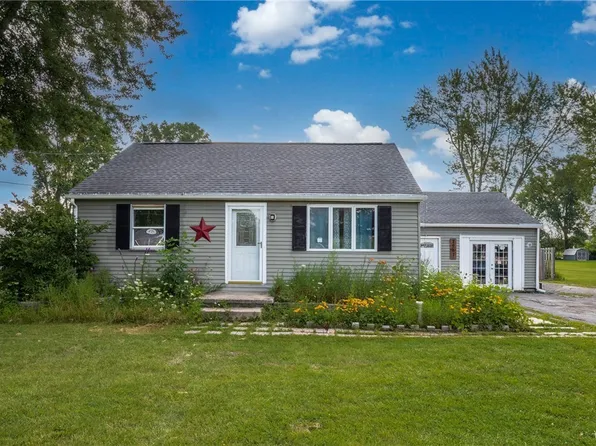 7267 Bear Ridge Rd, North Tonawanda, NY 14120