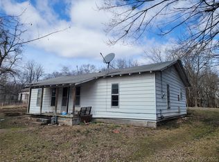 209 E 7th St, Beggs, OK 74421