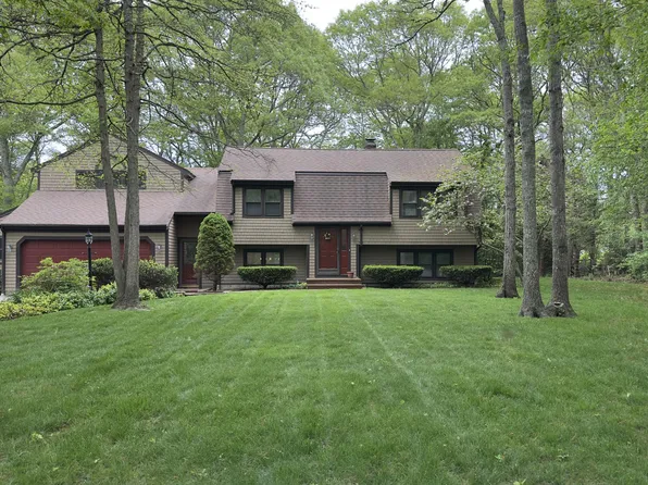 66 Holly Ridge Drive, Sandwich, MA 02563