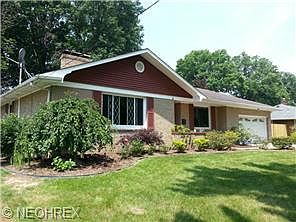 2nd image of 3433 Briarwood Ln