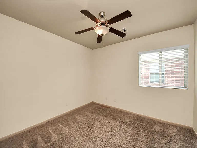 5234 Corbridge Glen Ct — Photo 18