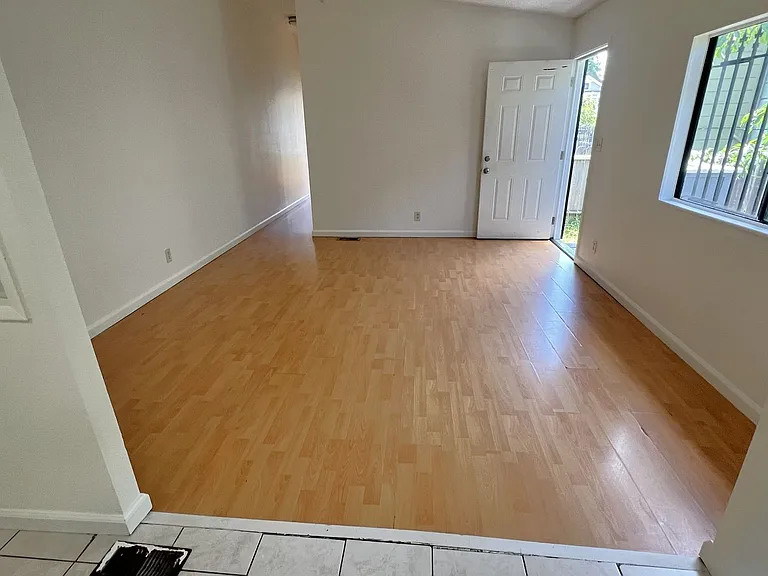 716 Sycamore St — Photo 9