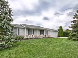 32 Allen Dr, Hanover, PA 17331