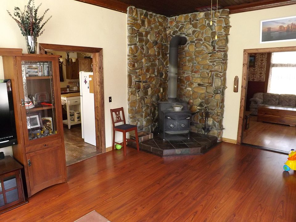 124 Cedar St, Wallace, ID 83873 Zillow