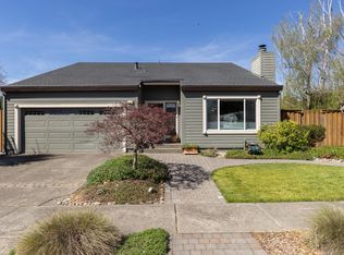 1218 Meridian Cir, Santa Rosa, CA 95401