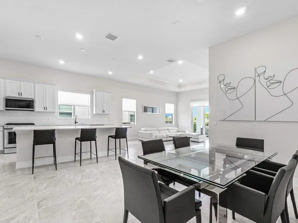 12325 Frontline Lane, Palm Beach Gardens, FL 33412