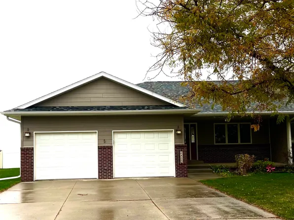 2405 L Ave, Gothenburg, NE 69138