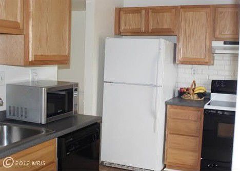 3rd image of 19945 Drexel Hill Cir