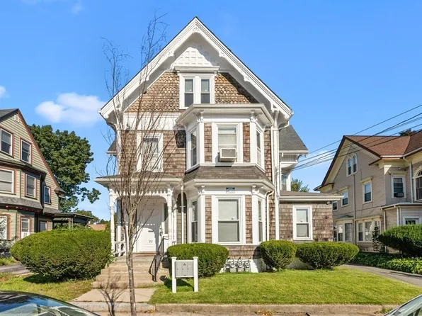 22 Arlington St, Brockton, MA 02301