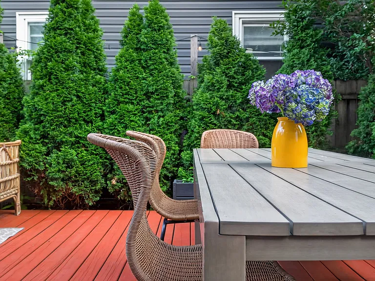 112 Webster Ave #1 — Photo 43