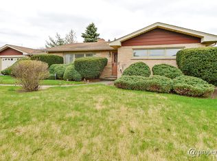 380 W Evergreen Ln, Elmhurst, IL 60126