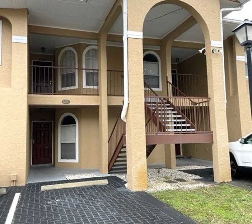 8828 Coral Palms Ct APT B, Kissimmee, FL 34747 | Zillow