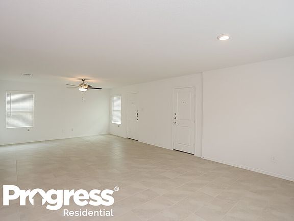 3rd image of 1530 Highbridge Blvd