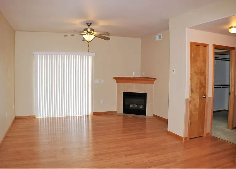 200 Sadler Ln — Photo 8