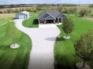 15845 Fox Run Rd, Bennet, NE 68317
