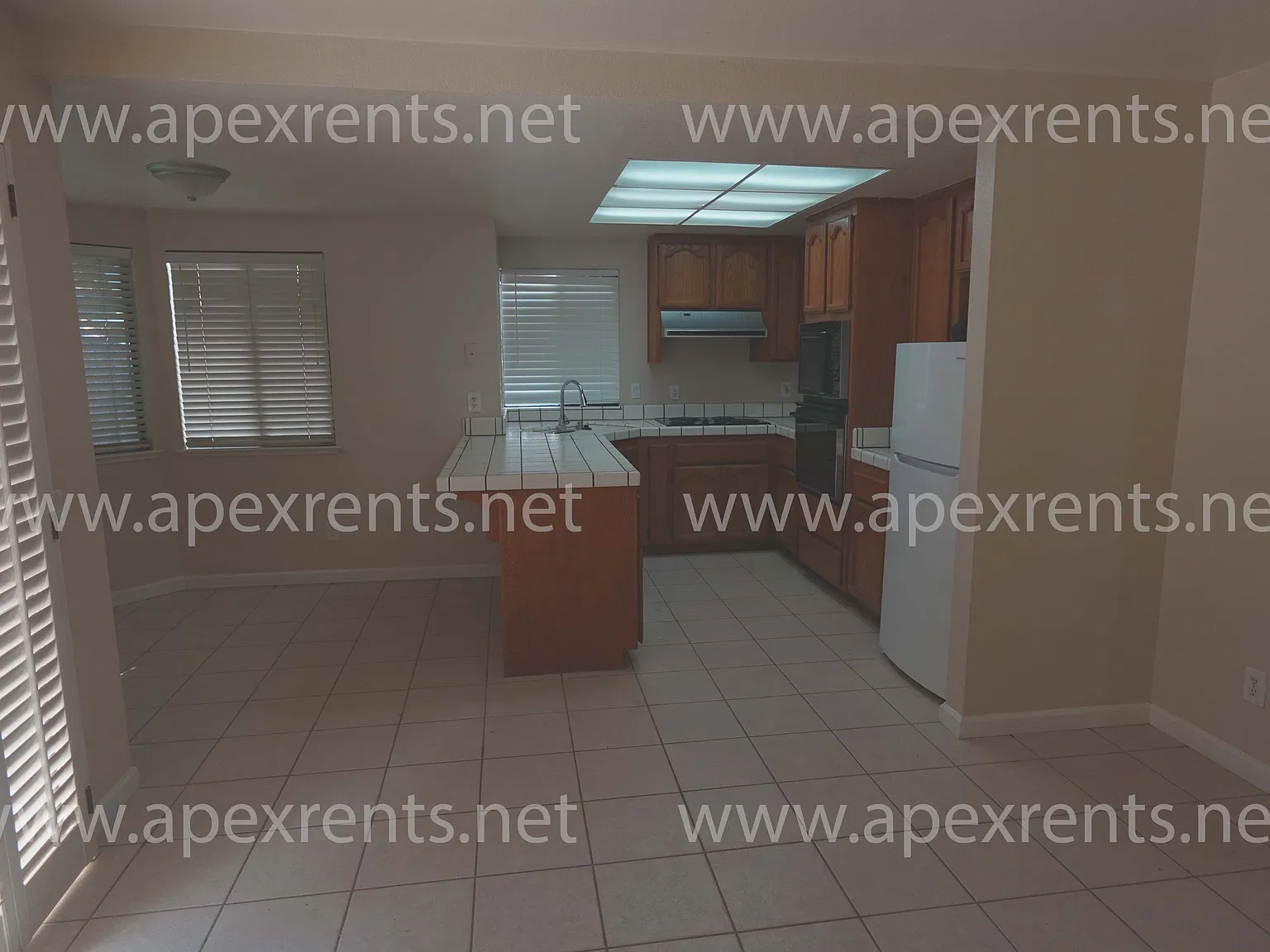 3021 Yarwood Way - 1 — Photo 2