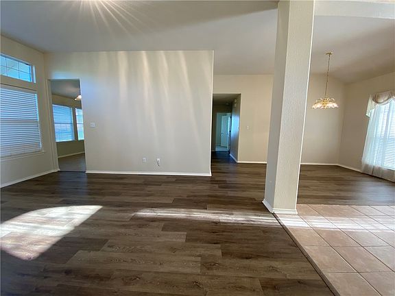 4th image of 101 Egret Dr