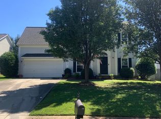 5926 Laurenfield Dr, Charlotte, NC 28269