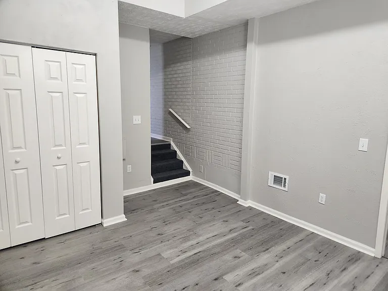 110 Congress St #4 — Photo 6