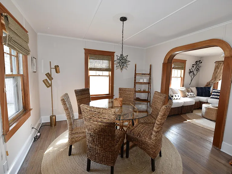 557 Lake Ave — Photo 13