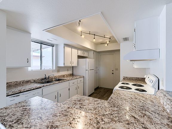 3rd image of 26410 S Sedona Dr