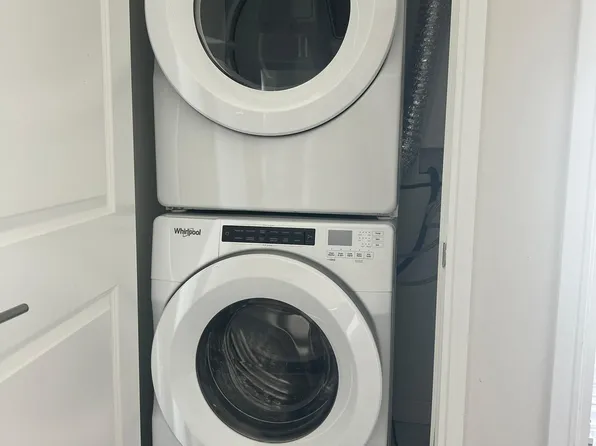 8 Nahani Way, Mississauga, ON