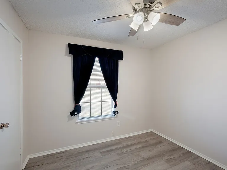 629 Fern Meadow Dr — Photo 18