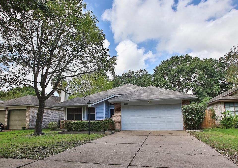 1st image of 8611 Sparkling Springs Dr