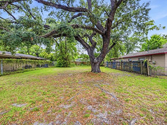 5th image of 1706 E IDELL STREET LOT 163